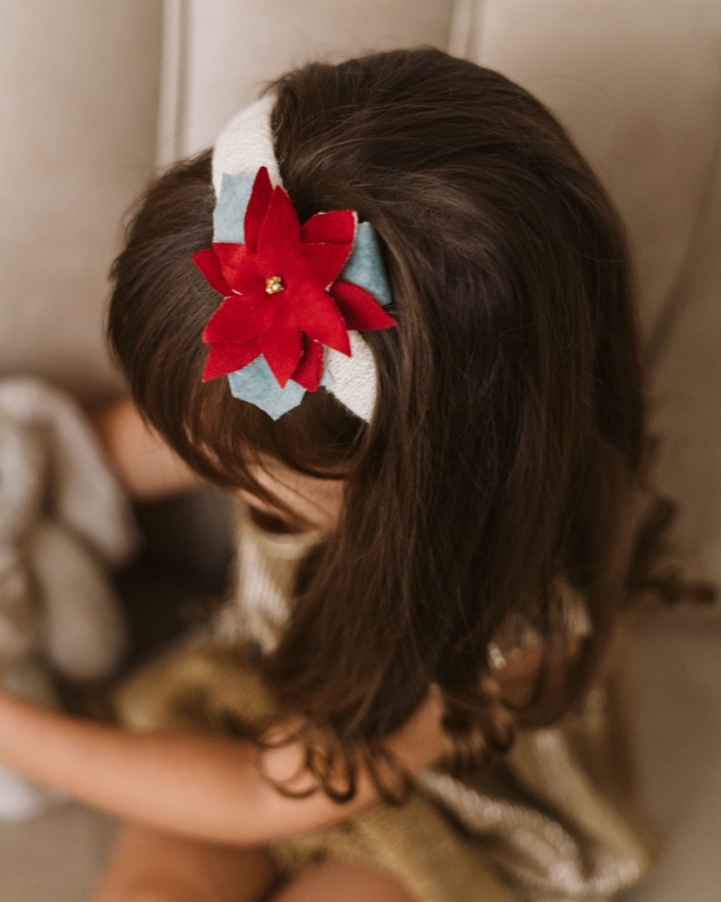 Cerchietto Natalizio in Lana Mohair con Stella di Natale per Bambine | Embroidery store Letizia