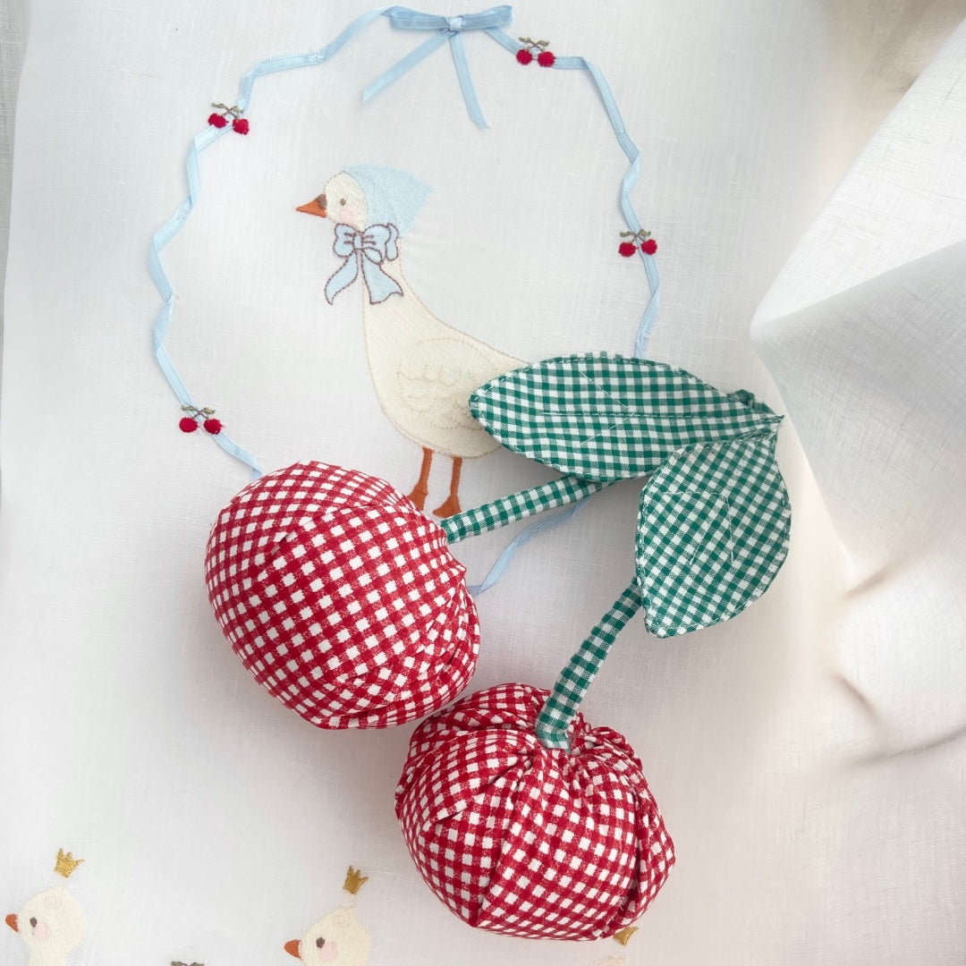 Ciliegie Bon Bon Profumate in Cotone - Decorazione Camera Bambini | Embroidery store di Letizia