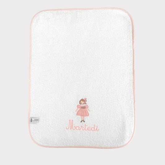 Handtuch 'Dienstag' für Wochentage mit Babypuppe | Embroidery Store Letizia