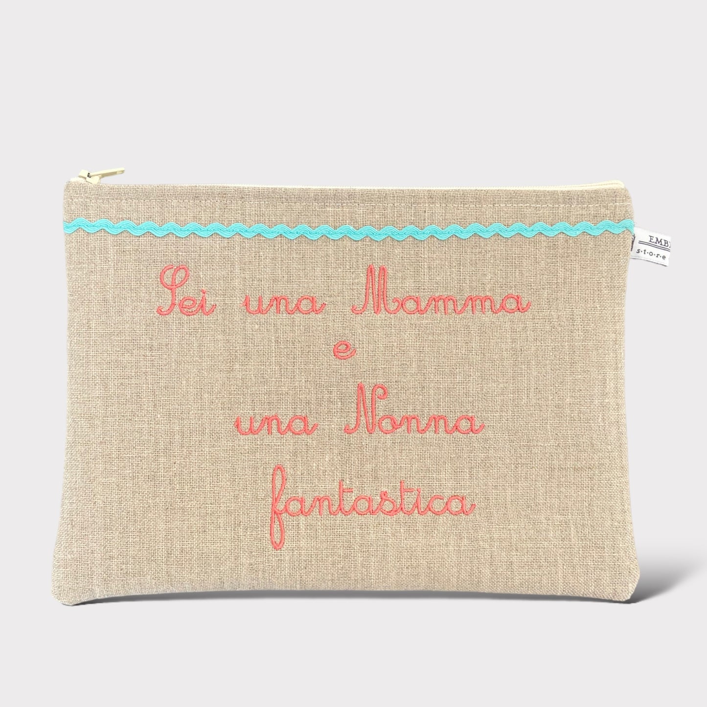 Pochette aus reinem Leinen "Mamma e Nonna Fantastica" - Kollektion "Mother's Day" - Embroidery Store di Letizia