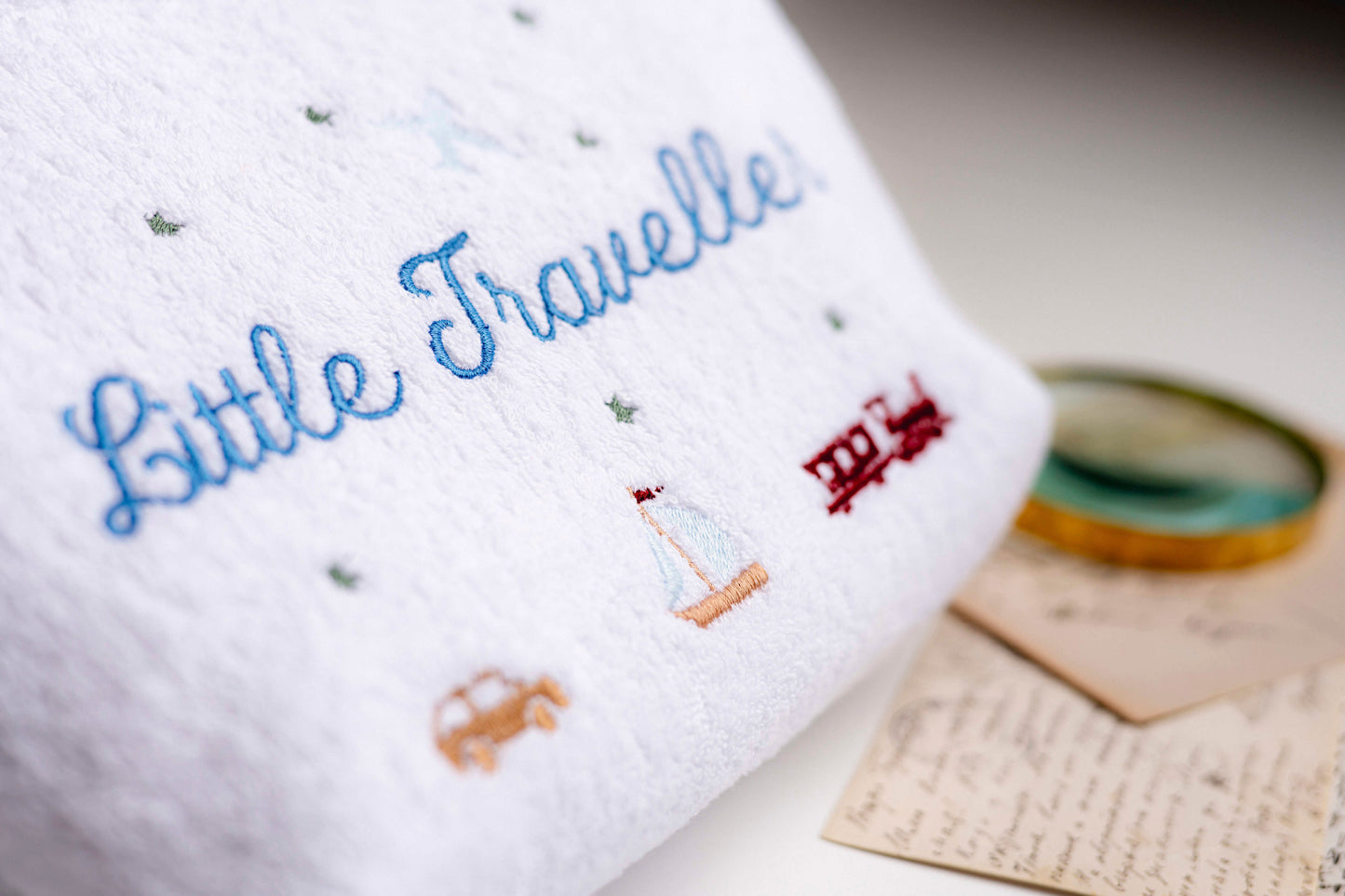 Necessaire Ricamato Azzurro "Little Traveller" per Neonati | Embroidery store di Letizia
