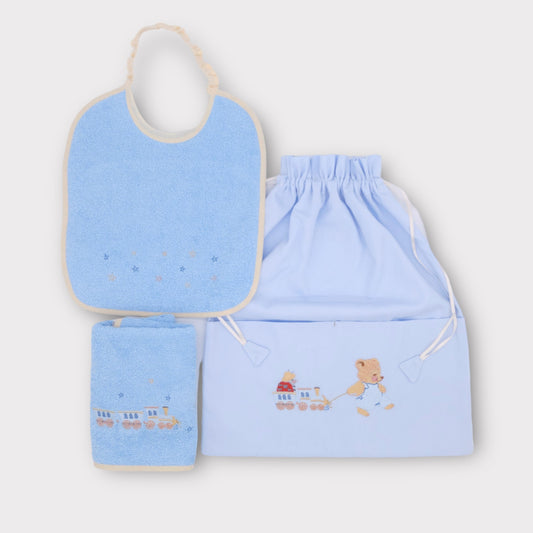 Conjunto infantil de rizo - babero, bolso y toalla celeste