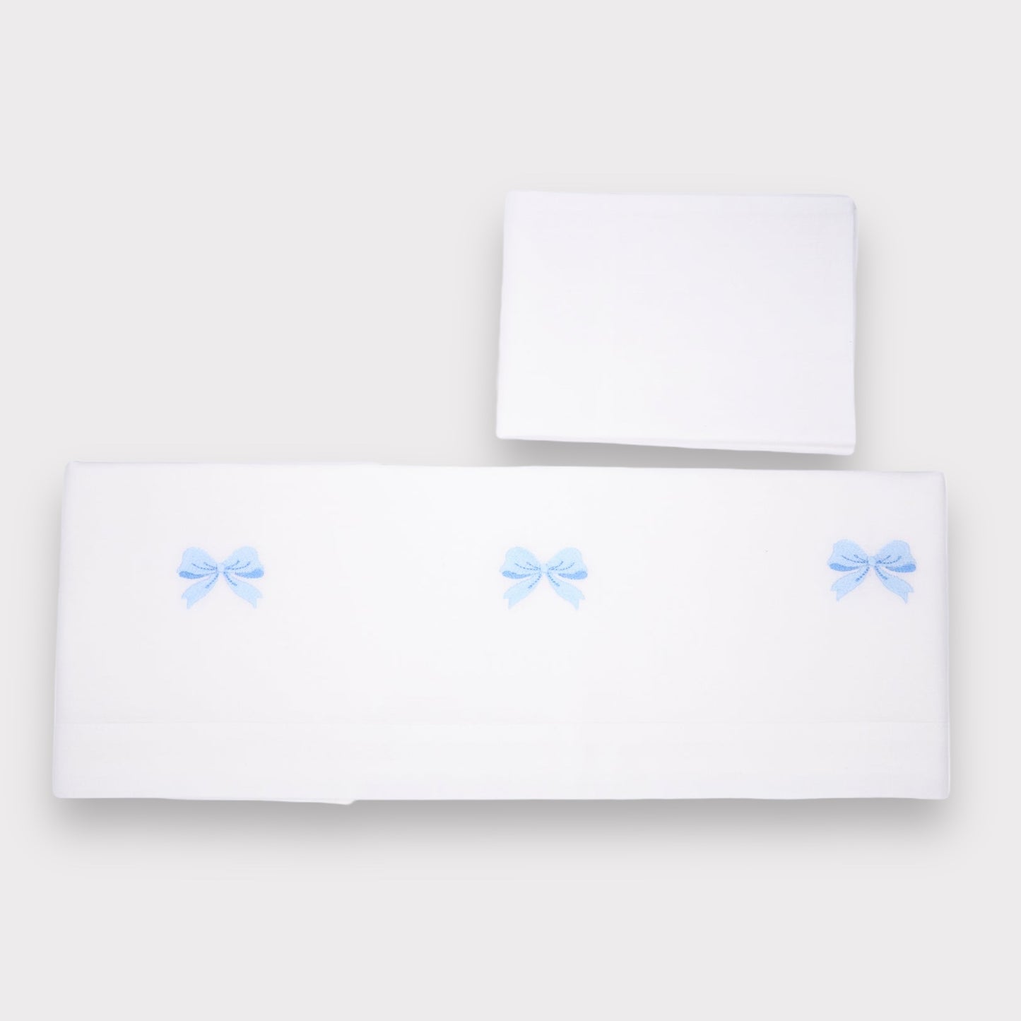 3-piece white sheet set with bows embroidery - cot / pram
